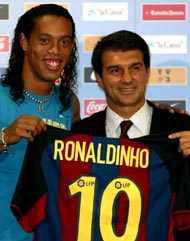ronaldinho et president jen laporta